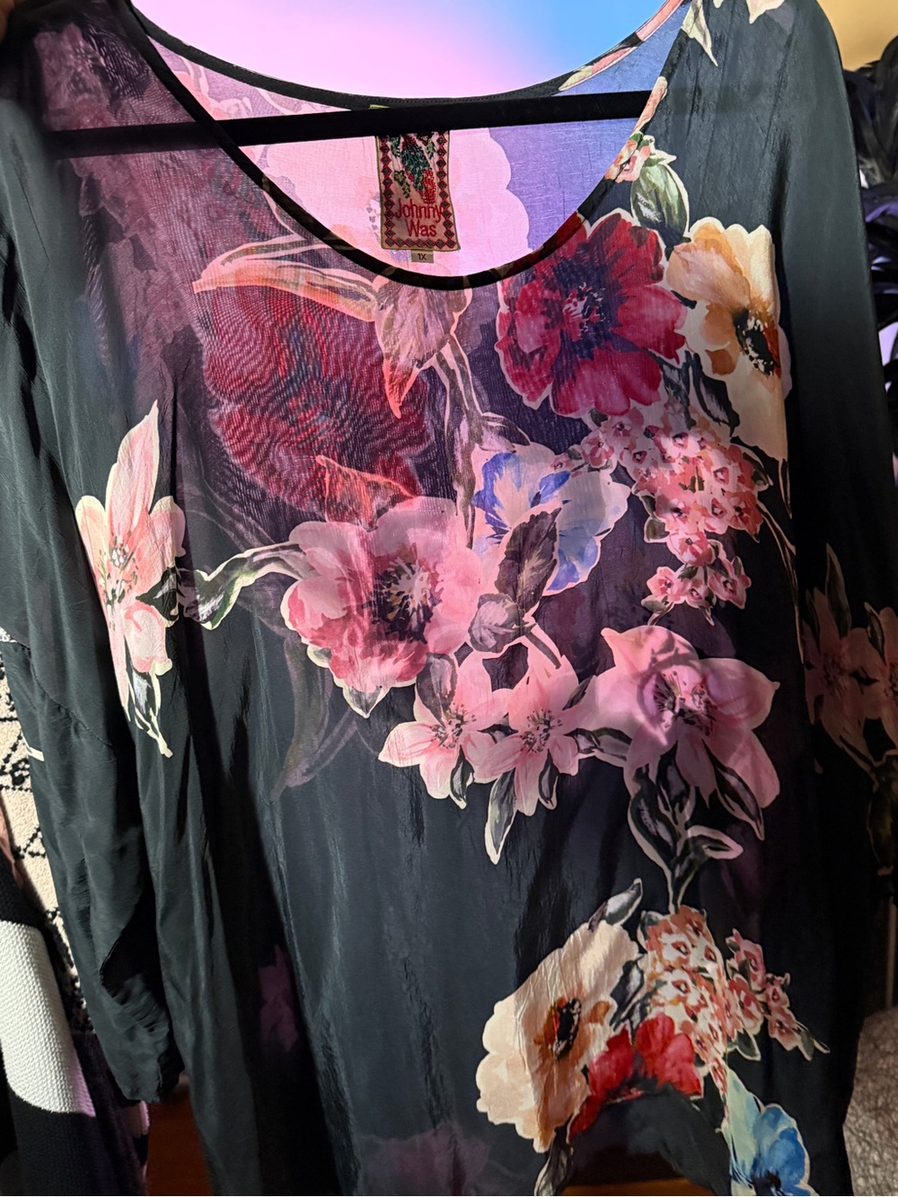 Johnny Was Black Floral Sheer Scoop-Neck Tunic with Pink & Cream Blooms -size 1x